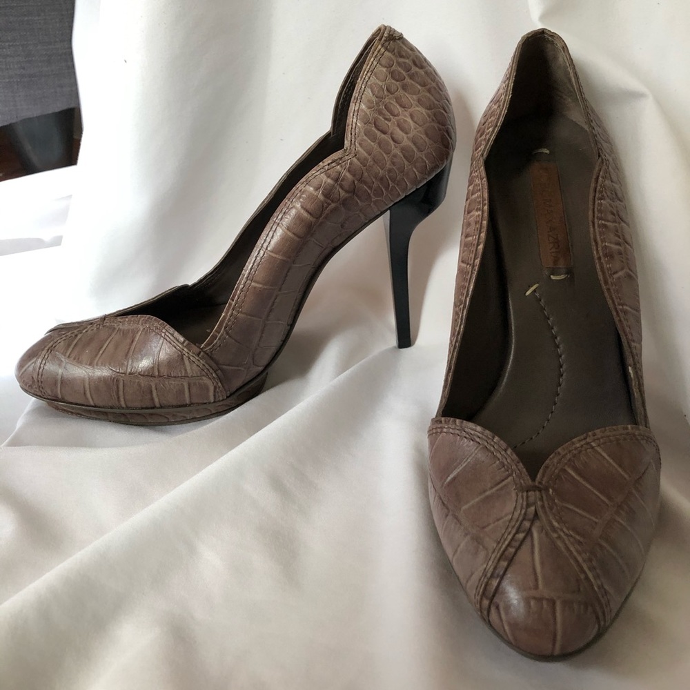 BCBG Heel Shoes / Pumps
